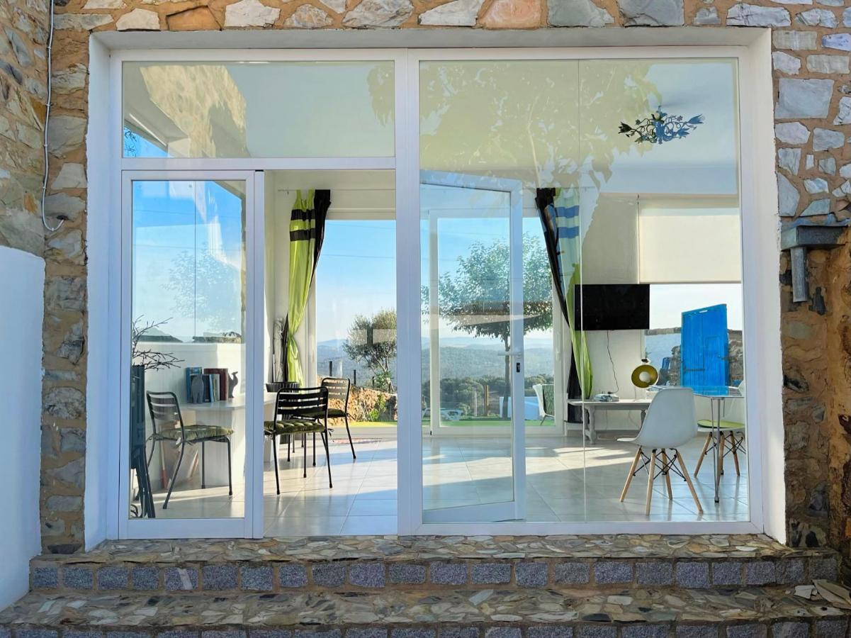El Coso Lodge & Workation Zalamea la Real Bagian luar foto